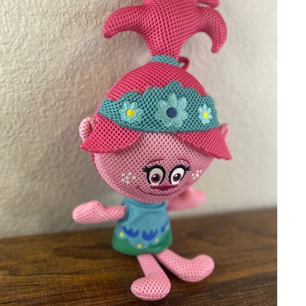 DreamWorks Trolls World Tour Poppy Plush Toy 2020 - Picture 3 of 6